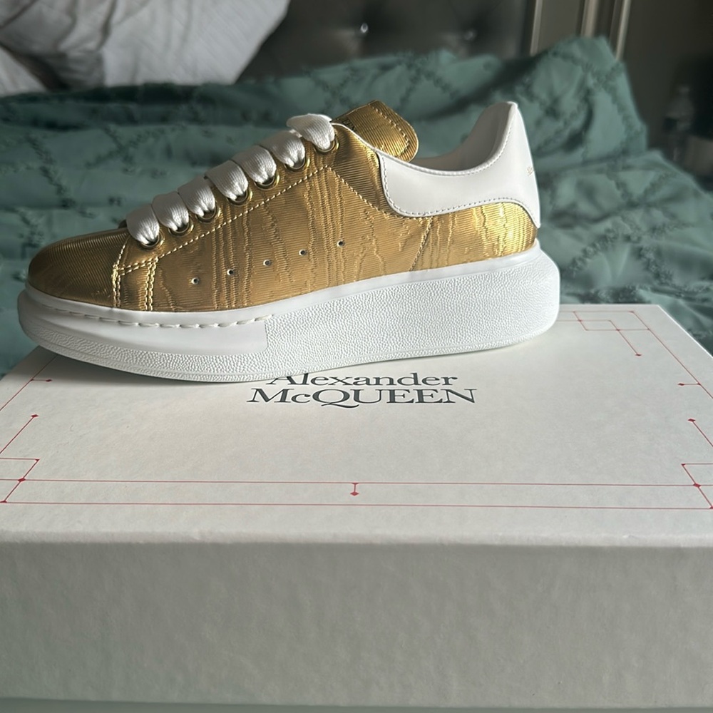 Brand new Alexander McQueen sneakers size 36.